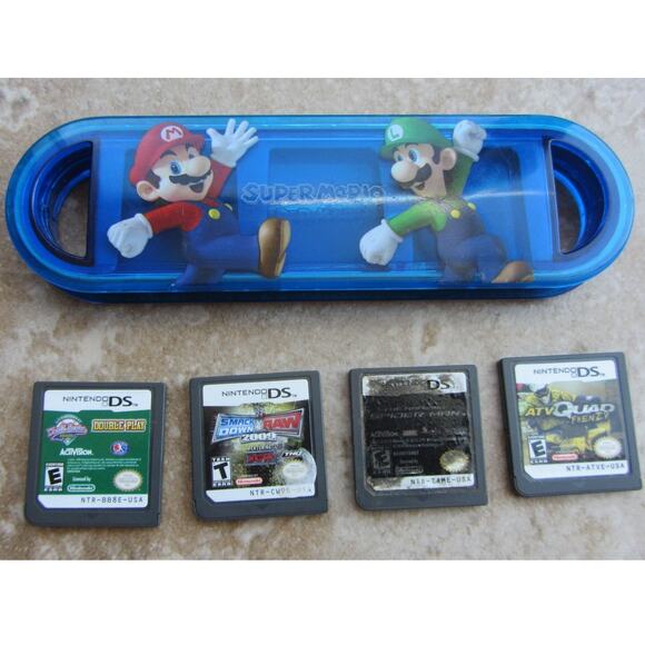 Nintendo DS Super Mario Bros. Carry Case & 4 Games - Picture 1 of 2